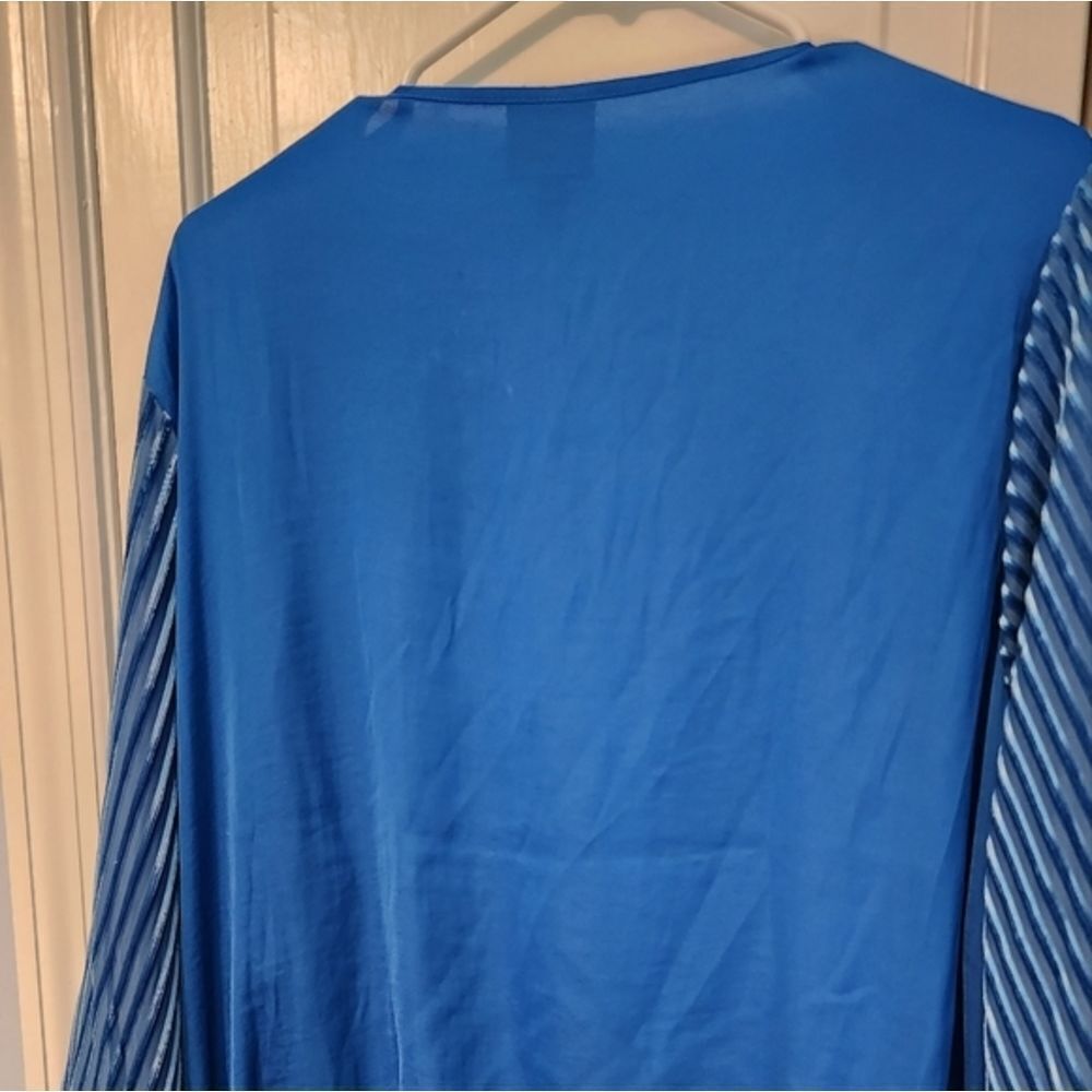 Gorgeous‎ Blue Long Sleeve Top Blouse Stunning Sleeves Never Worn. XXL - Picture 8 of 9